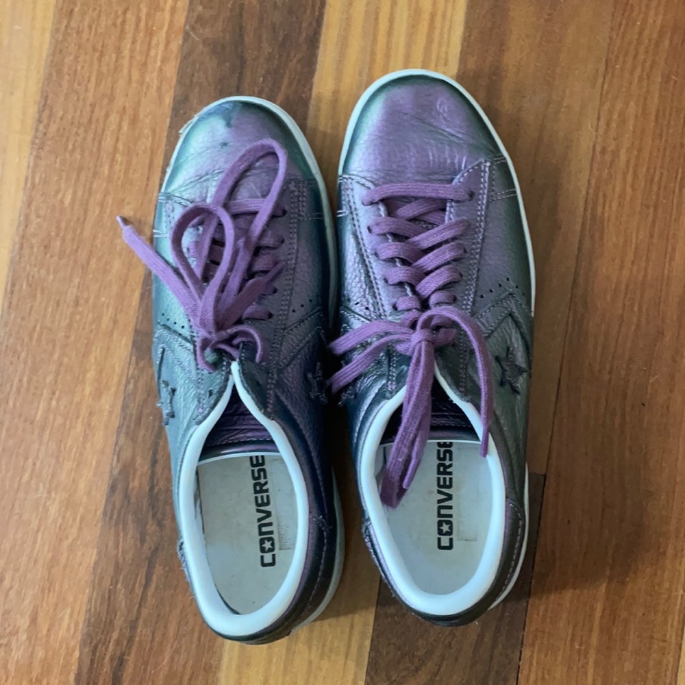 Color changing converse